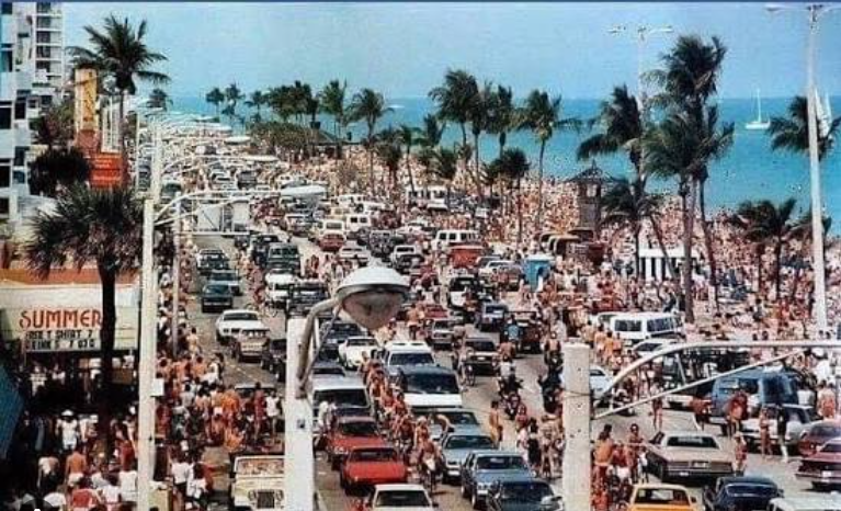 The History of Spring Break T-Shirts: From College Souvenirs to Retro Icons